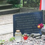 Płyta nagrobna pamięci 60 żołnierzy batalionu "Parasol" AK poległych, zamordowanych i zaginionych w sierpniu 1944 r. na Woli przy ul. Żytniej 42